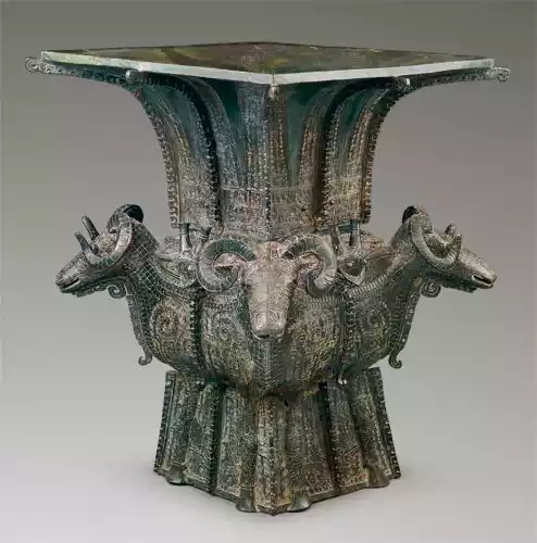 Four-goat Square Zun · 四羊方尊
